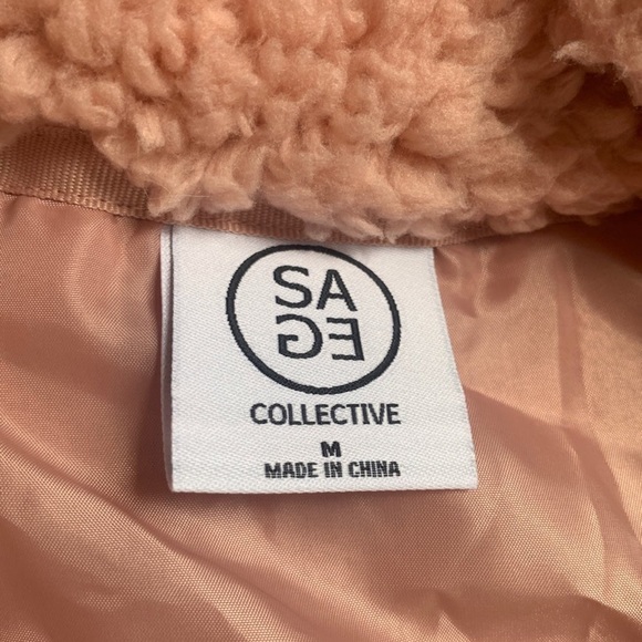 Half Zip Teddy Sweatshirt - Picture 4 of 5